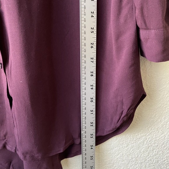 Leith Womens Tunic Shirt Size Small Button Front Maroon Lightweight - Picture 5 of 7